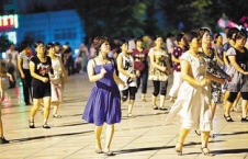 娱乐吃瓜酱广场舞,娱乐吃瓜酱带你领略全民运动风采